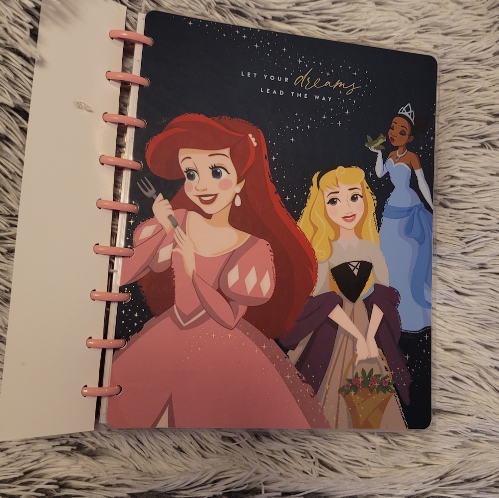 The Happy Planner UNDATED Disney Princess Planner - Picture 8 of 9